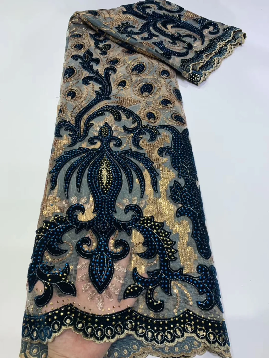 Новое прибытие Тяжелая вышивка Высокое качество африканская кружевная ткань