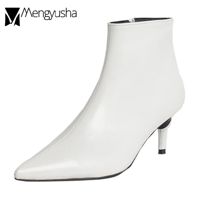 Женские ботинки челси из натуральной кожи белые классические на тонком высоком