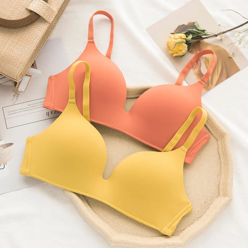 Бюстгальтер женский бесшовный желтого цвета без косточек чашка A B | Женская