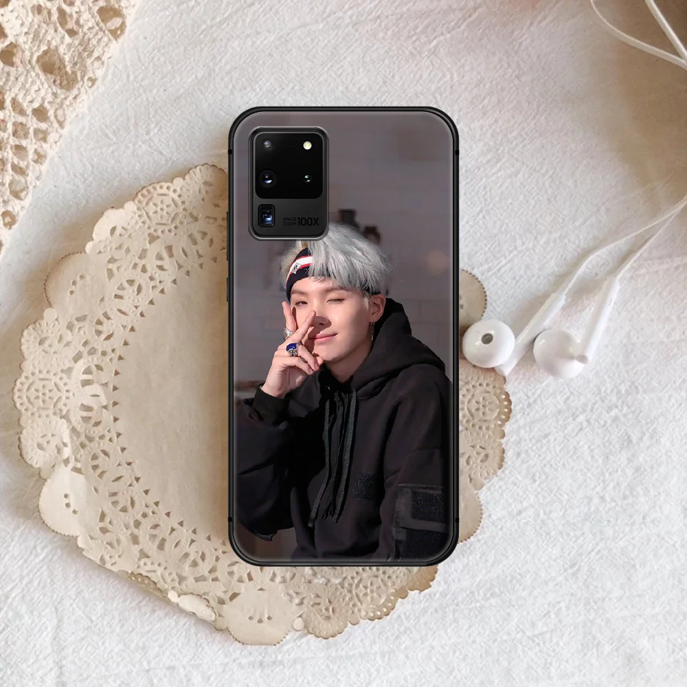 

Bangtan Boys kpop SUGA Phone Case Cover Hull For Samsung Galaxy S 7 8 9 10 e 20 FE edge uitra plus Note 9 10 20 black Hoesjes