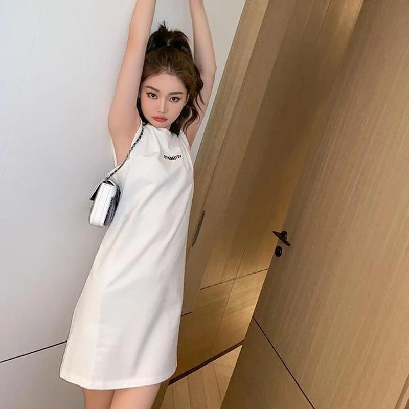 

21SS New Pattern Batik Embroidery 100% Cotton Sleeveless Loose Fit Vetements Top Tee Harajuku Versatile High Street Fashion Wear