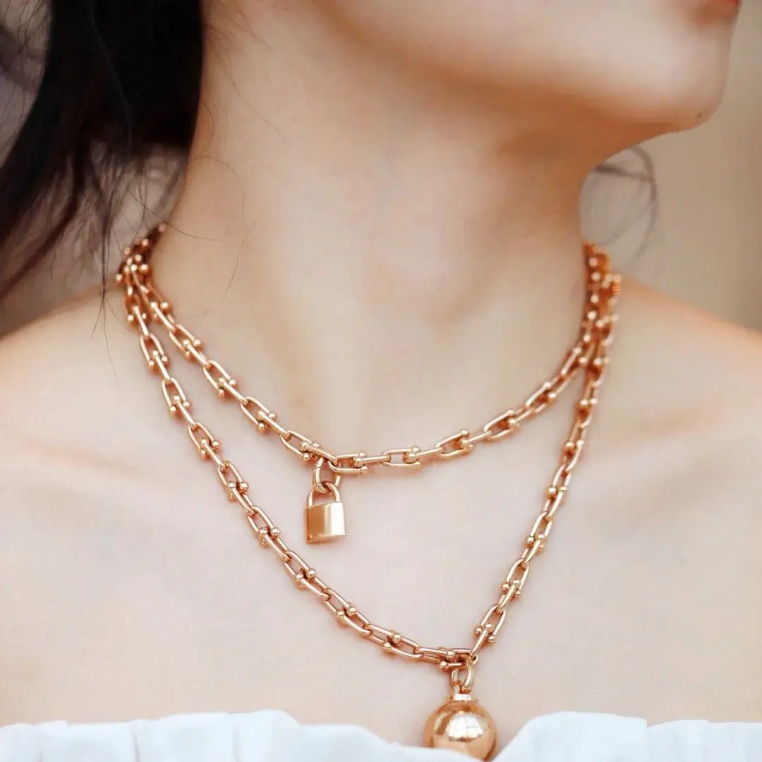 

S925 sterling silver winding necklace, classic and fashionable , High-quality jewelry, original 1:1, birthday gift