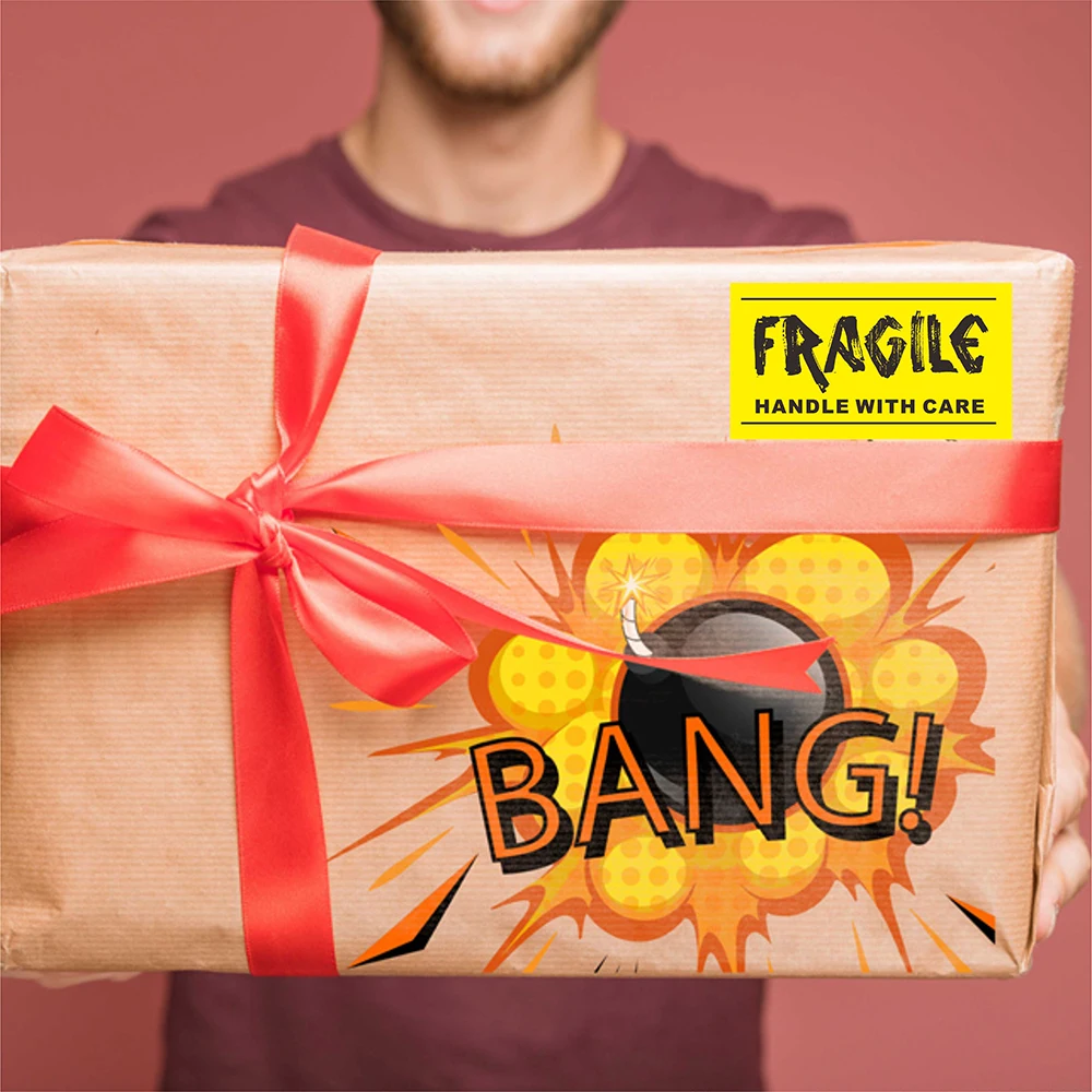 

Warning sticker Fragile handle with care 9*5cm warning labels 3 kind Impressive design 100/300/500pcs Used for packaging remind
