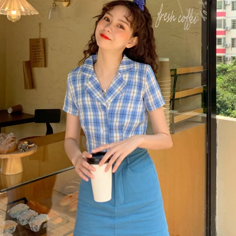 

Plaid Notched Exposed Navel Casual Short Sleeve Blouse Tops