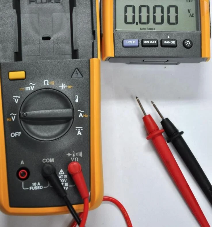 

233 Remote Display True RMS Multimeter F233C