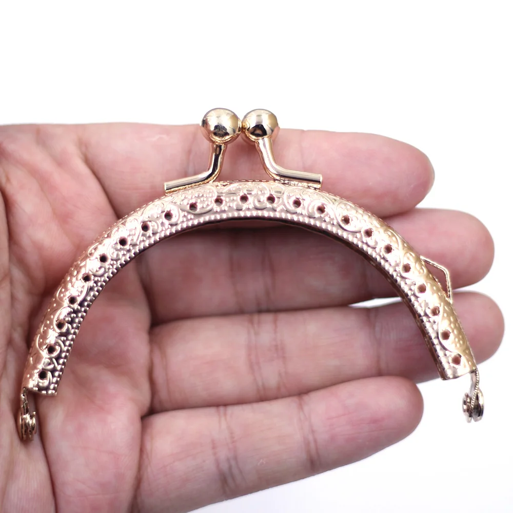 

30PCS 8.5cm Rose Gold Arch Embossed Purse Frames Kiss Clasps Clutch Buckle Handbag Handle Luggage Bag Hardware Accessories