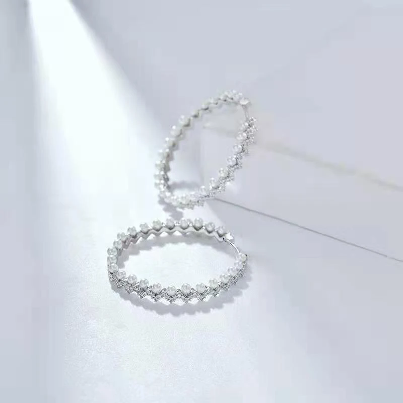 

Fashion Jewelry New Small Upper And Lower Hula Hoop Pierced Earrings, Exquisite Round Pearl Ornaments, Female Jewelry Gifts