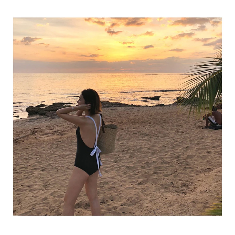 

2021 Sweet Bow Sexy Open Back Lori Swimsuit Women's One-Piece Korean Triangle Hot Spring Chest Pad Without Steel Support491030