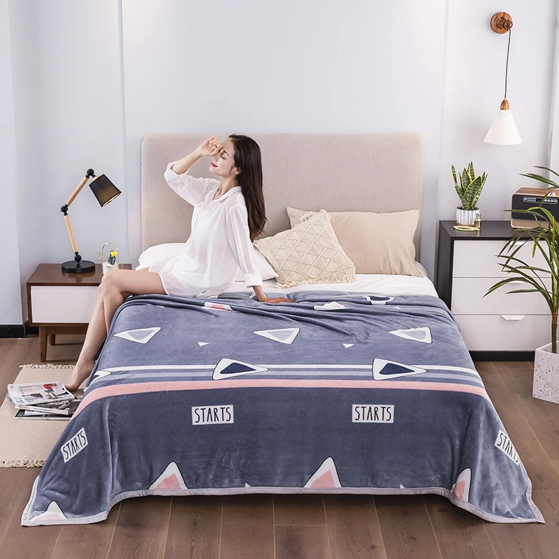 

Soft Warm Coral Fleece Blanket Sheet Bedspread Sofa Light Thin Mechanical Wash Flannel Blankets SSXML