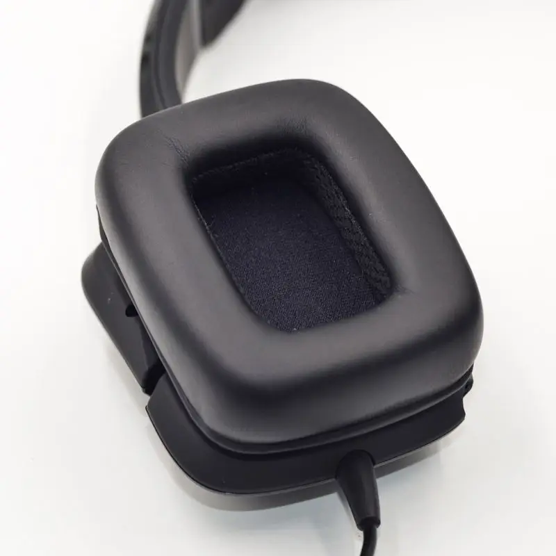 

Headphone holster sponge cover for Mad Catz TRITTON Kunai stereo headphones Q81E