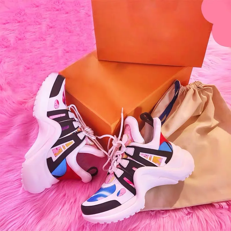 Женская обувь коллекция 2019 года кроссовки на массивном каблуке женская из