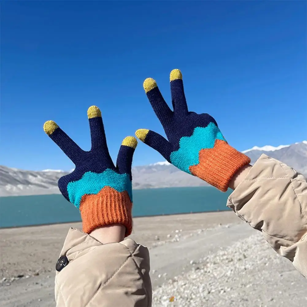 

1 Pair Practical Full Finger Knitted Winter Gloves Good Elasticity Touchscreen Gloves Wind-proof for Climbing