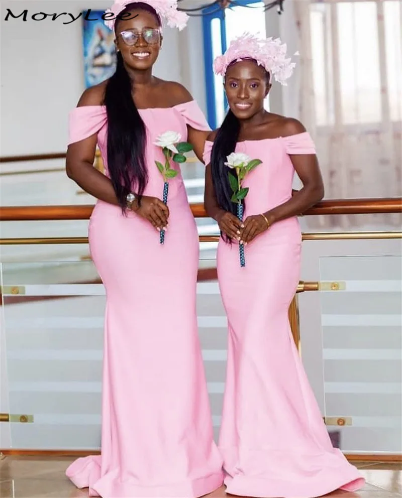 

Платья для подружек невесты с вырезом лодочкой и открытыми плечами из спандекса