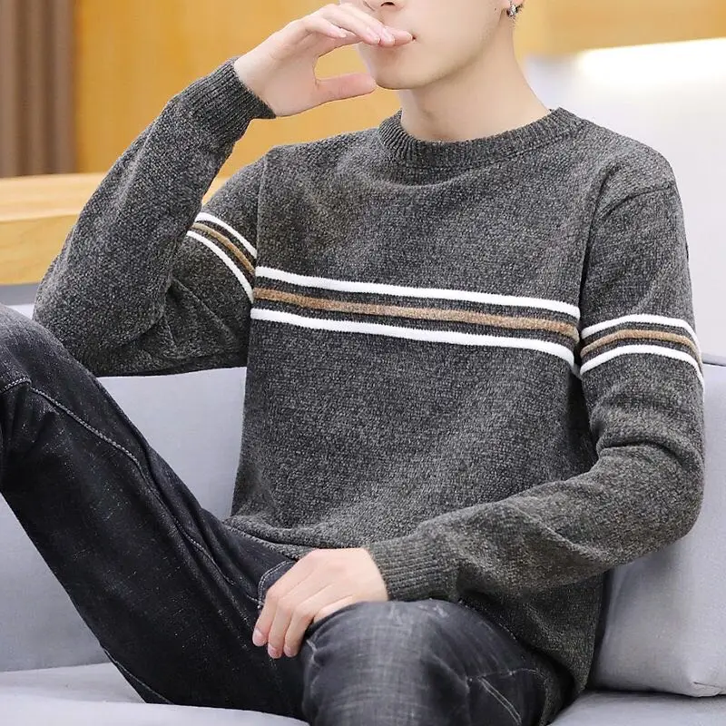 

Fall 2020 Men's sweater striped loose pullover O-collar casual knitted shirt