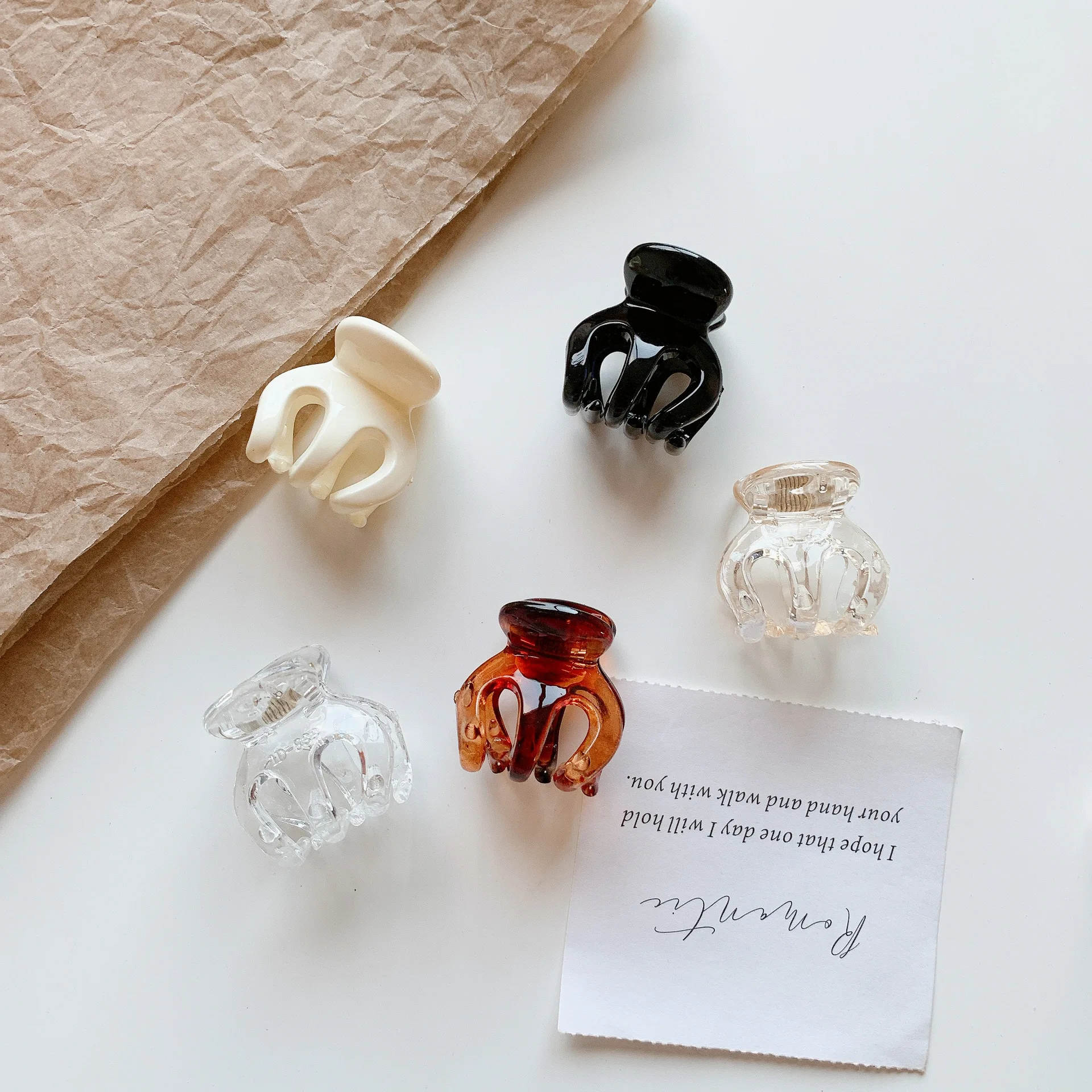 Симпатичные и милые заколки для волос из смолы с маленьким цветком медведем