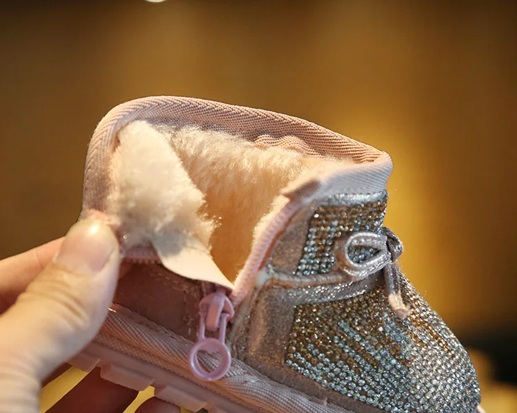 Ботинки Стразы для маленьких девочек зимние теплые ботинки на мягкой