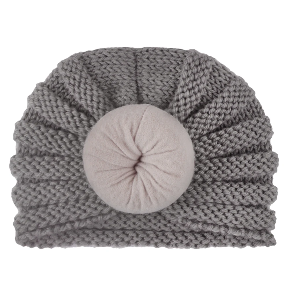Зимняя шапка для детей вязаная с пончиком маленьких девочек и мальчиков