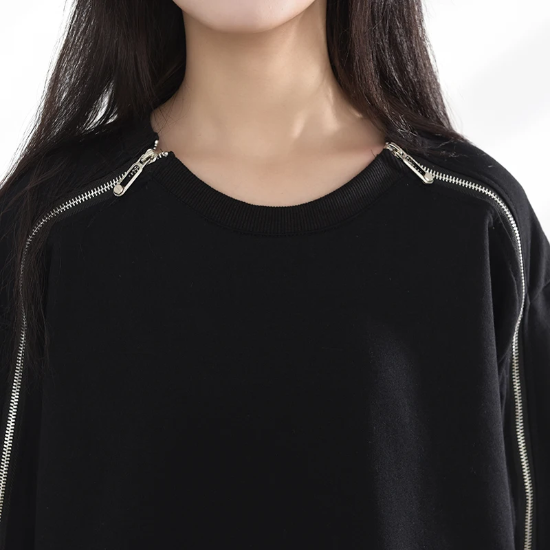 

[EAM] Loose Fit Black Denim Zipper Long Sweatshirt New Round Neck Long Sleeve Women Big Size Fashion Spring Autumn 2021 1DC36301
