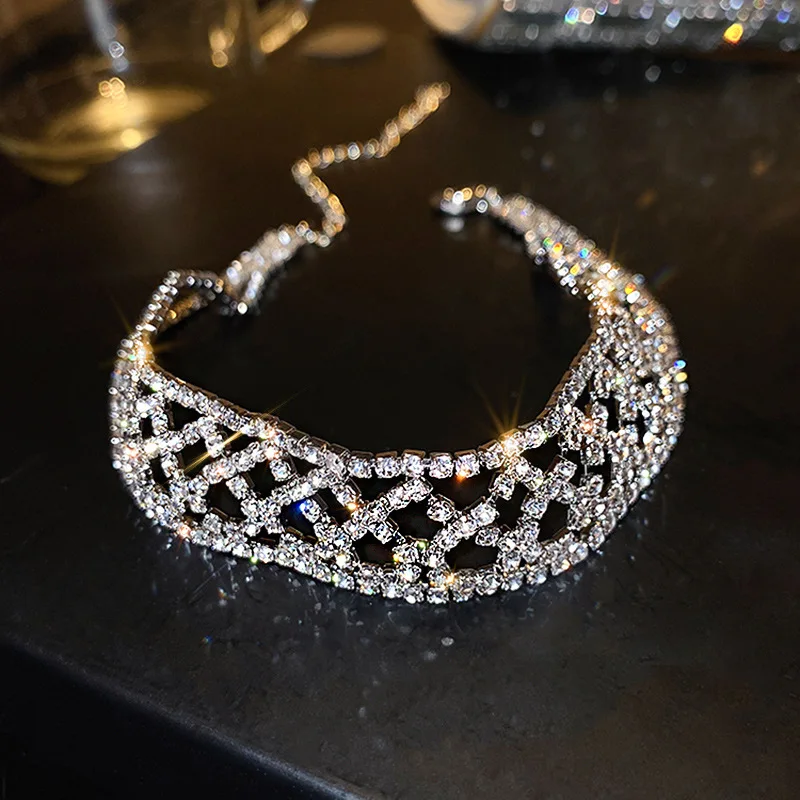

Baroque Necklace Geometry Grid Vintage Palace Style Bling Rhinestone Elegant Choker Necklace For Party Wedding Engagement