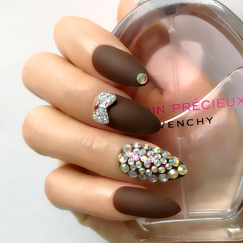 

Wholesale Medium Matte Frosted False Nails Stiletto Press On Nails Custom Glossy Rhinestone Faux Ongles AB Crystals Kit 24