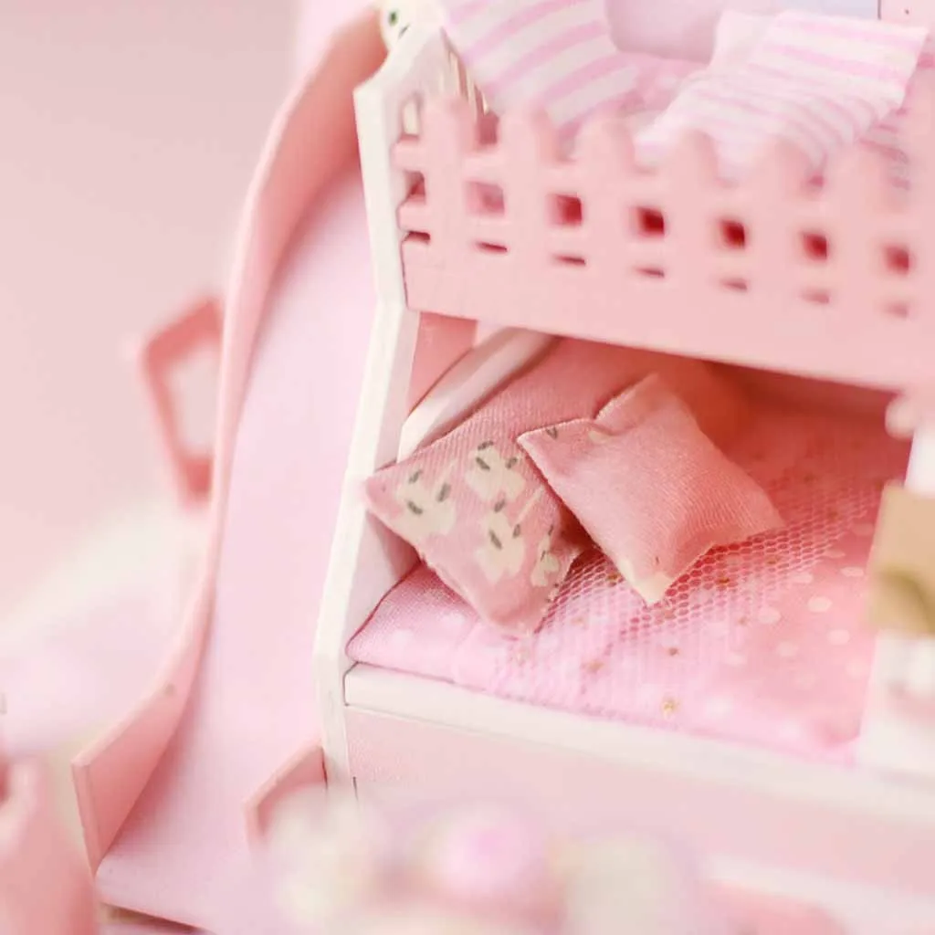 Деревянный миниатюрный кукольный домик сделай сам Рождественская мебель