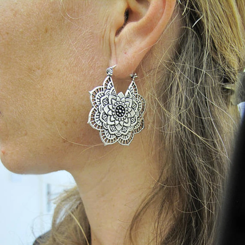 

Docona Hot Antique Silver Color Gypsy Indian Tribal Ethnic Hoop Dangle Mandala Earrings Boho Party Charm Earrings for Women 5123