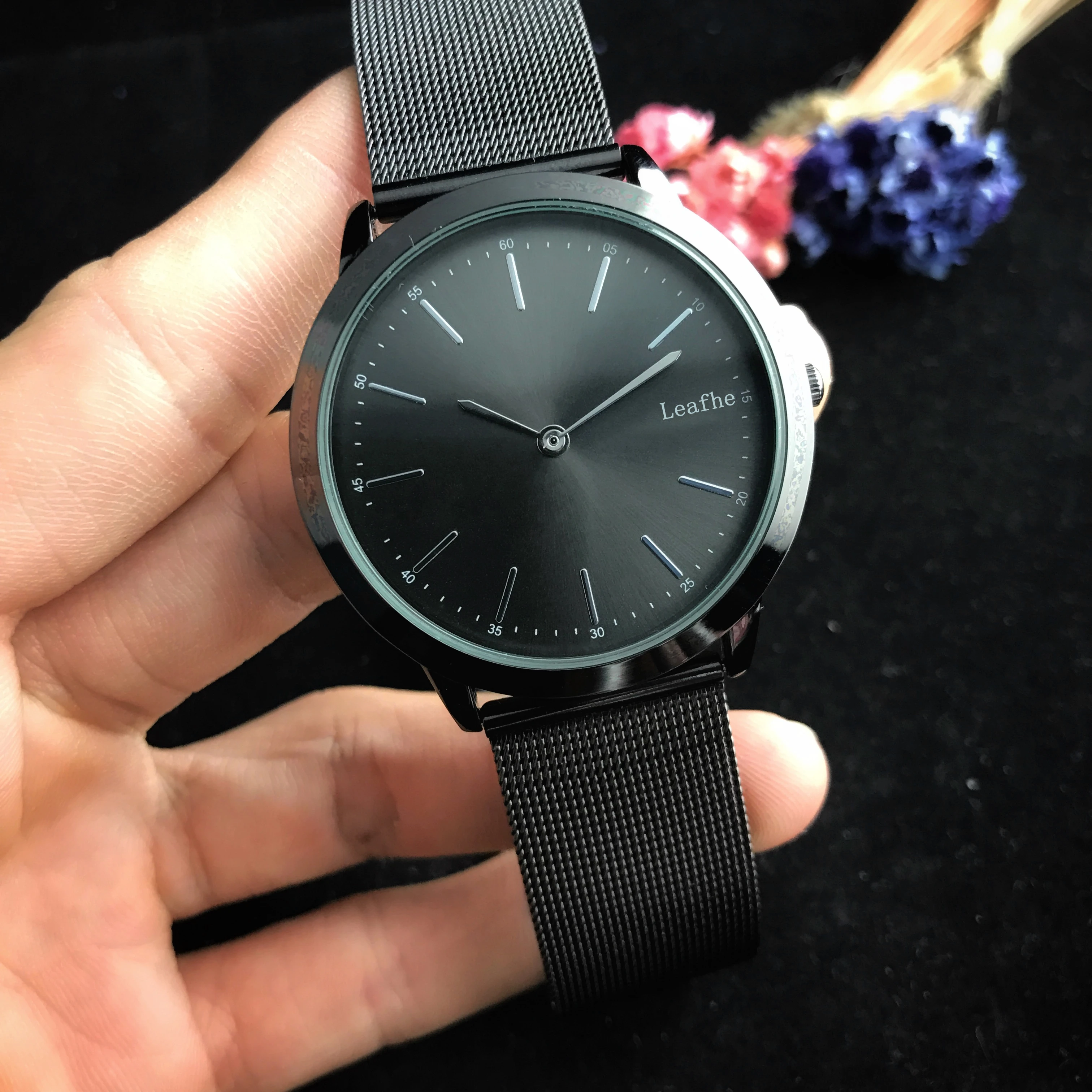 

New fashion brand quartz watch stainless steel dial diameter 38mm is the first choice for gifts
