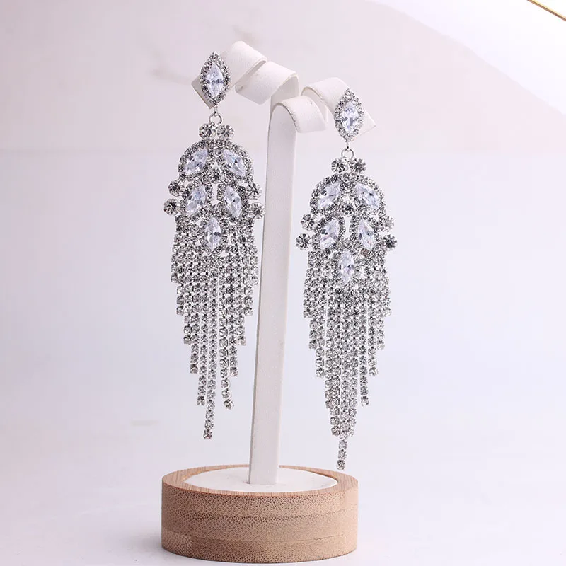 

TREAZY Новый стразы с украшением в виде кристаллов Свадебные серьги-подвески, элегантный кубический цирконий, серьги-капли с кисточками для же...