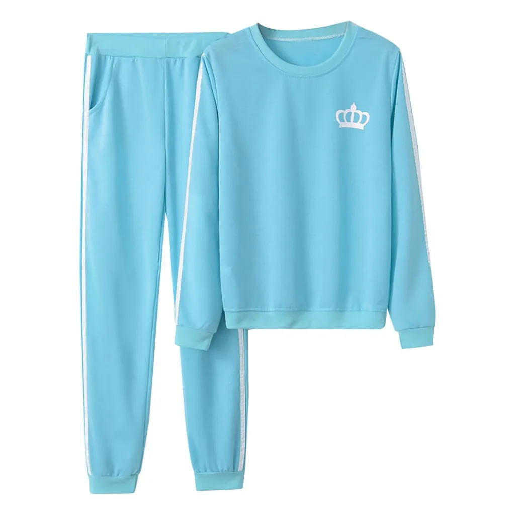 Женский спортивный костюм комплект из двух предметов повседневный с брюками