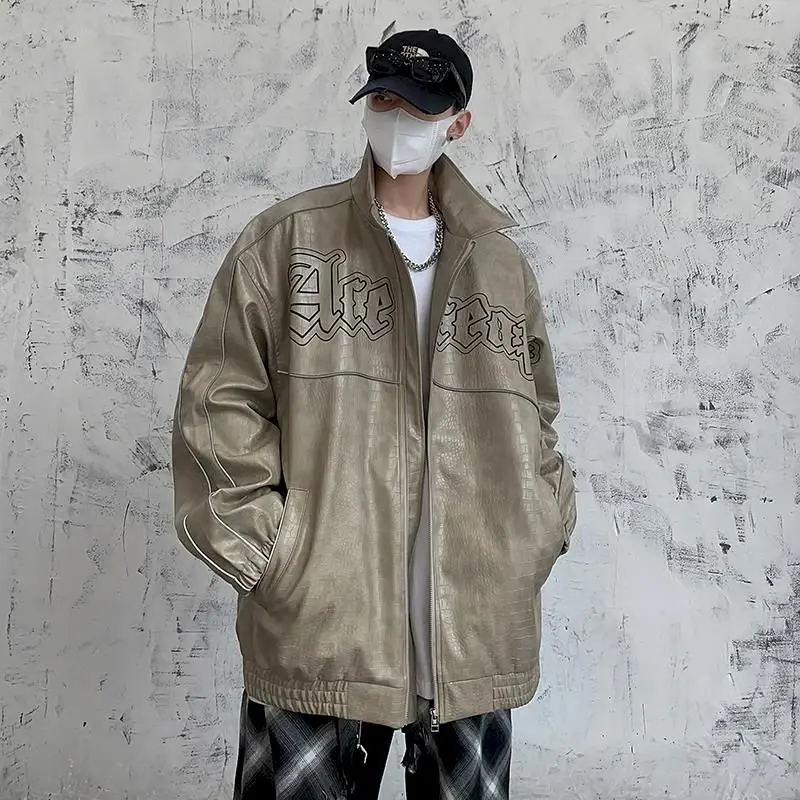 

Men's Letter Oversized Jackets Streetwear Men Loose Baseball Cloth AutumnHip Hop Reflective Strip Locomotive Embroidery Jacket