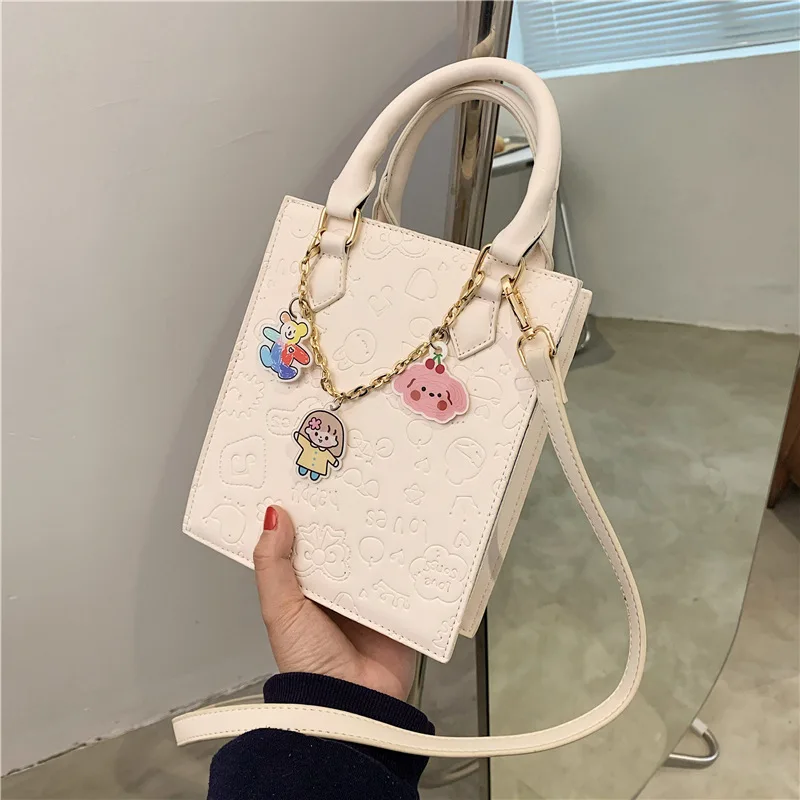 

Womens Handbags This Popular Female 2021 Summer New Fashion Portable Tote Style Messenger Bag Purses
