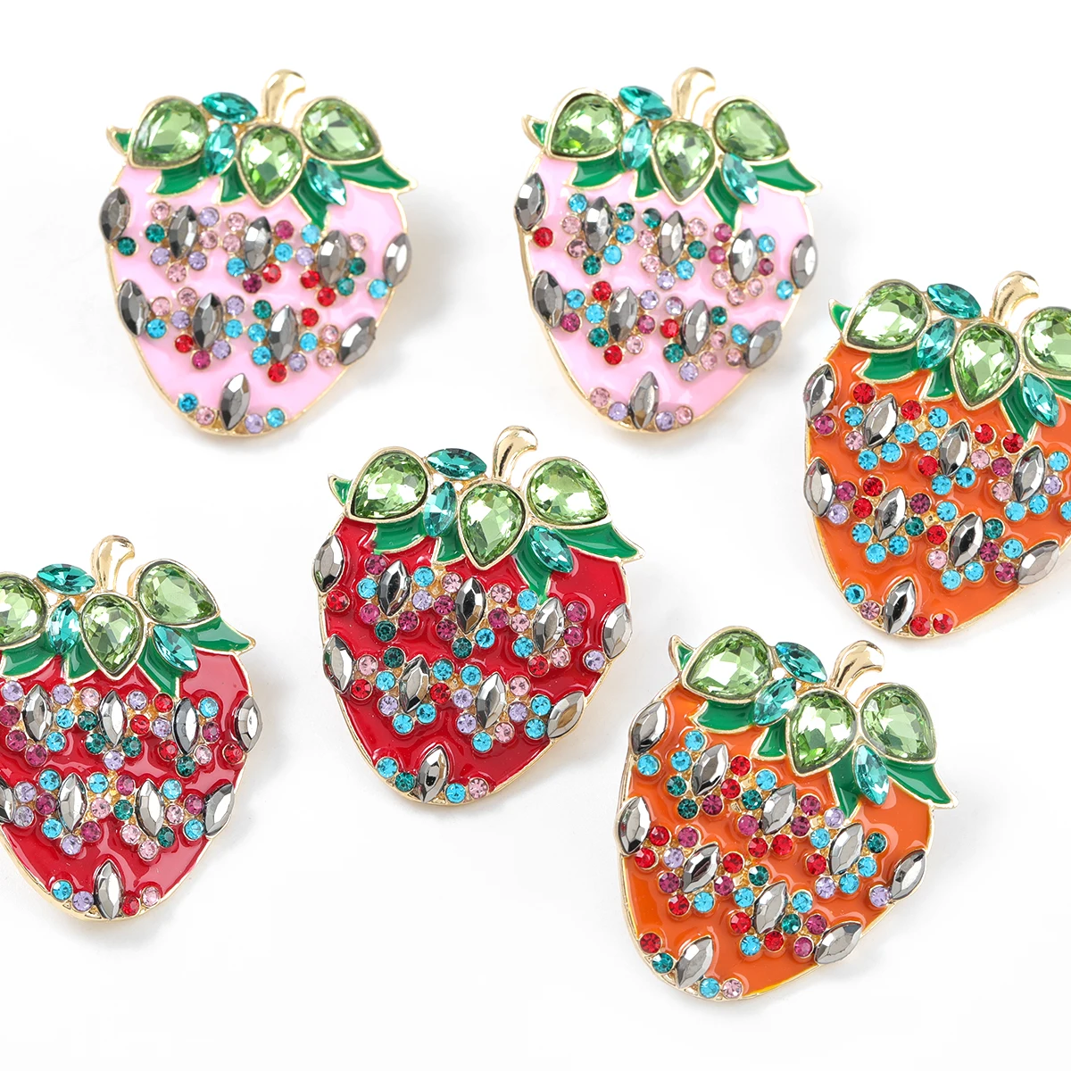 

JIJIAWENHUA Fashion New Trend Rhinestone Strawberry Creative Modeling Multicolor Women Statement Earrings Accessories