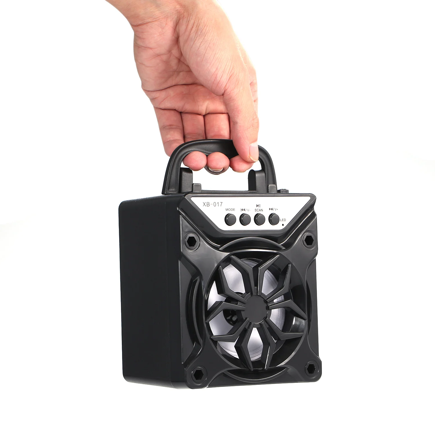 Портативная колонка с сабвуфером BT уличная поддержкой tf-карты квадратное