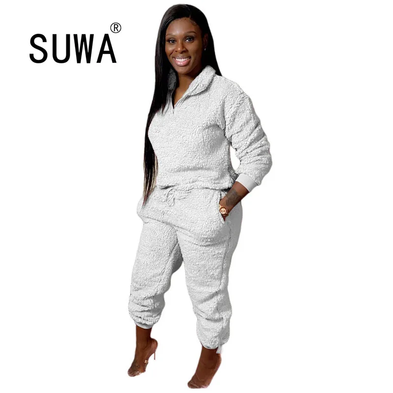 

High Street Fashion Hairy Loungewear Women Two Piece Outfits Long Sleeve Sweatshirt Top And Cargo Pants Matching Sets Wholesale