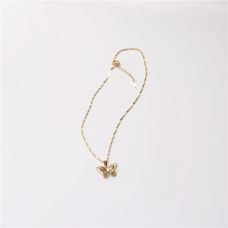 

Simple Titanium Steel Gold-plated Geometric Silver Clavicle Chain Temperament Light Luxury Design Butterfly Necklace For Women