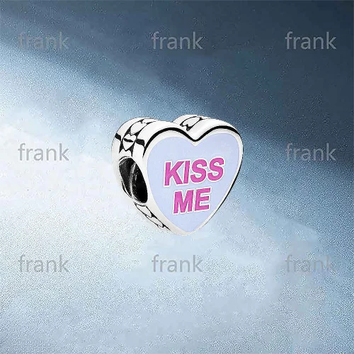

ENG792015_19-2Candy Hearts Charm