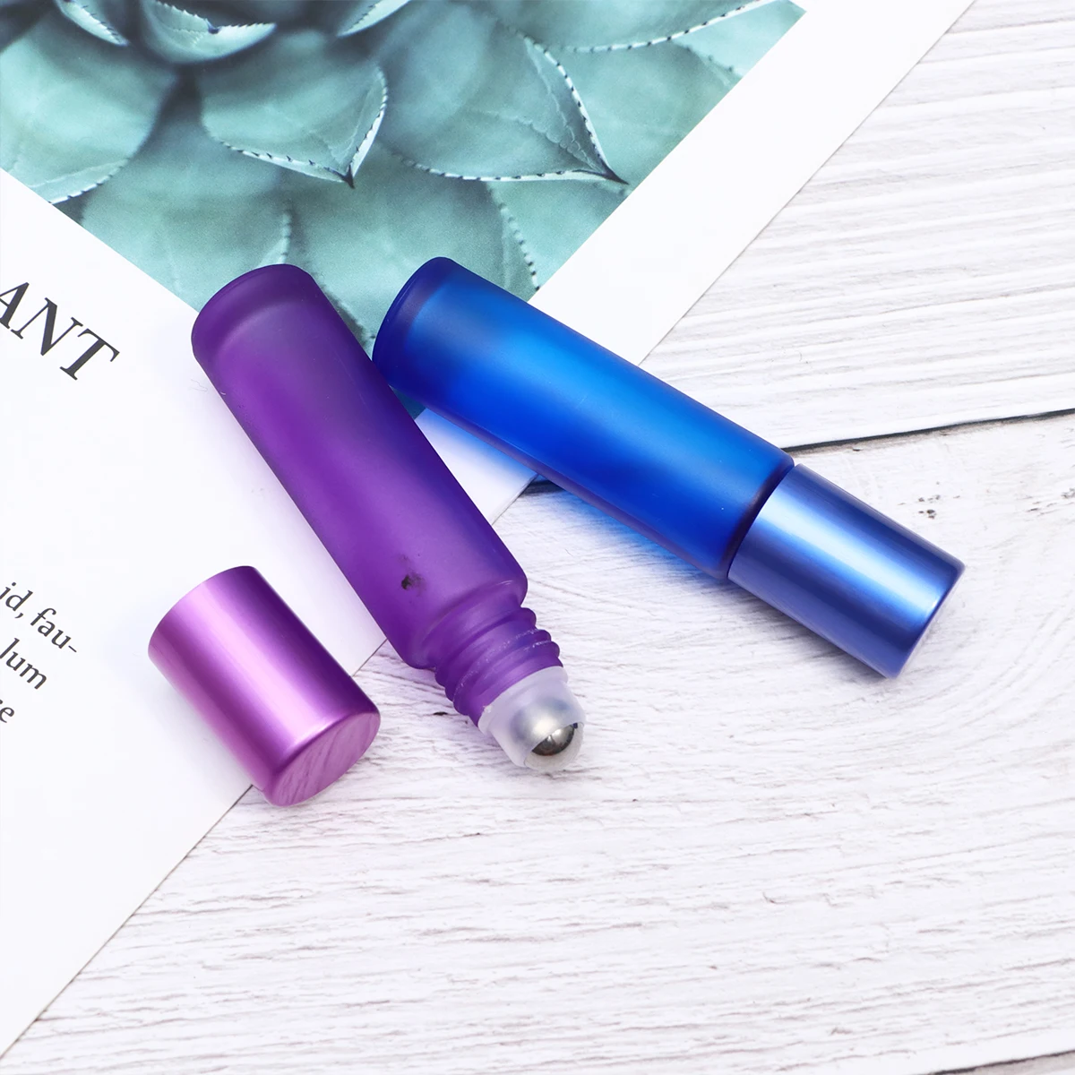 

8pcs Empty Roll-on Bottle Glass Steel Beads Cosmetic Bottle Subpacking Bottle Small Storage Bottle for Daily Use