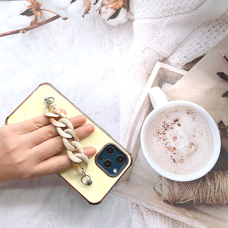 

XR Case Luxury Marble Bracelet Strap Holder Gold Plated Cover for iPhone 12 Pro MAX 7 8 Plus XS 11 X 12 SE 2020 Marble Gem Cases
