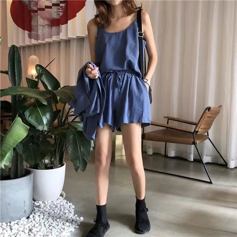 

Korean student style three piece casual suit small sling suit coat High Waist Shorts suit women's 2021 spring oversize suit