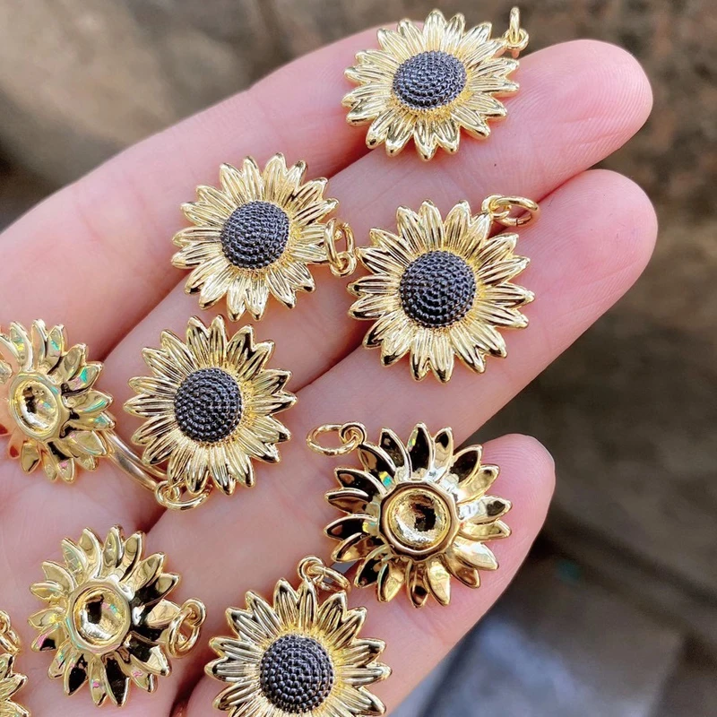 

5pcs/lot High Quality Double Gold Plated Daisy Flower Charms Pendents For Jewelry Making