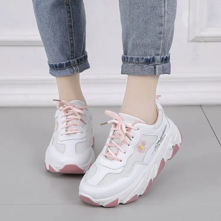 Женские кроссовки из дышащего сетчатого материала легкие в уличном стиле