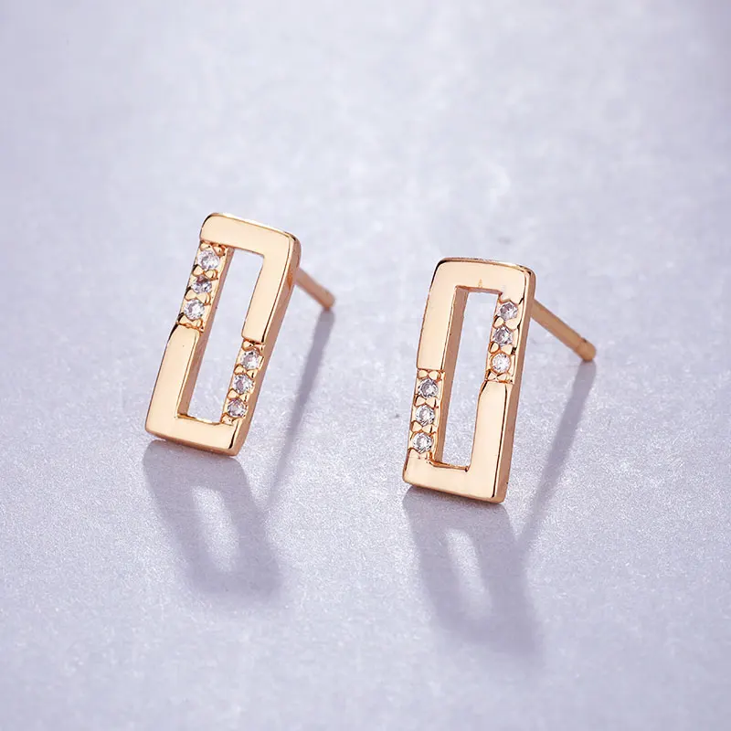 gold-square MAIKALE, очаровательные маленькие серьги-гвоздики, серьги в форме звезды/Креста/треугольника/руки, серьги в форме кубического циркония, жемчужные медные серьги для женщин, подарок для девушек - Окраска металла: gold-square
