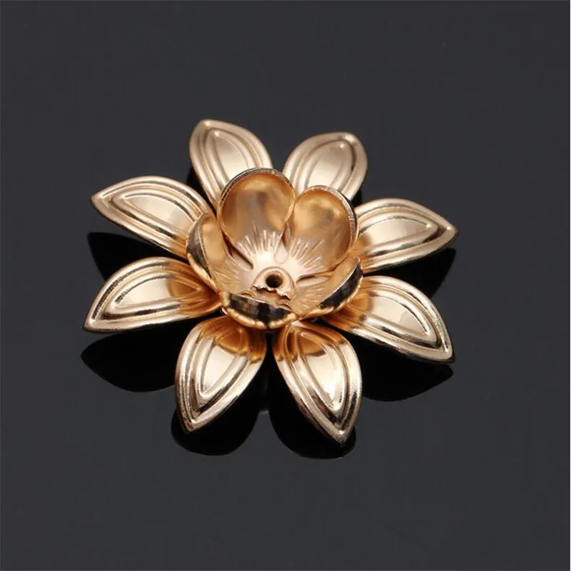 

SIXTY TOWFISH 10 Pieces DIY Jewelry Accessories Size 27mm Copper Materials Flower Slice Charms