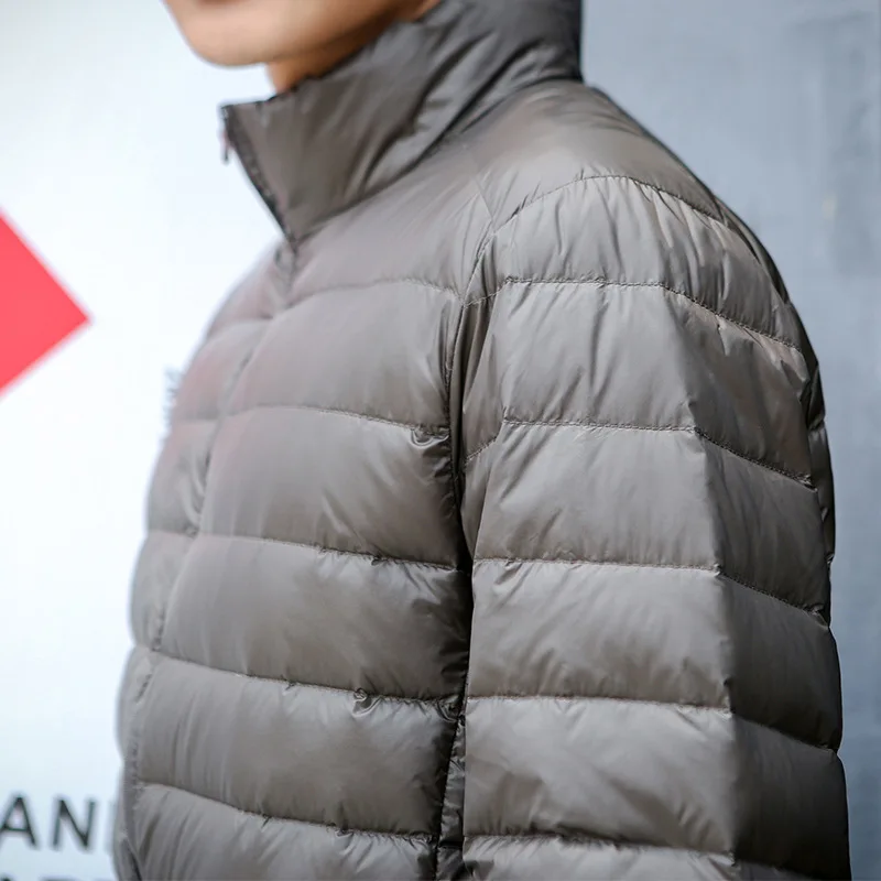 Winter Jacket Men Ultra Lightweight Packable Down Jacket Water and Wind-Resistant Breathable Coat Big Size Men Hoodies Jackets
