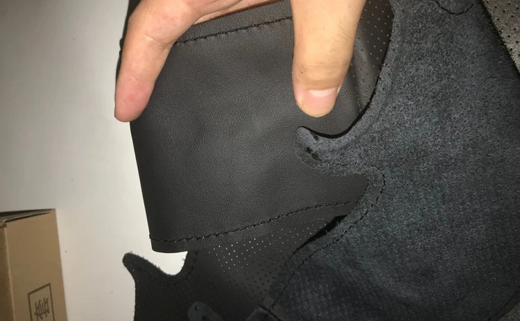 Черный верхний слой кожаный ручной работы чехол на рулевое колесо для Suzuki SX4 Alto Old