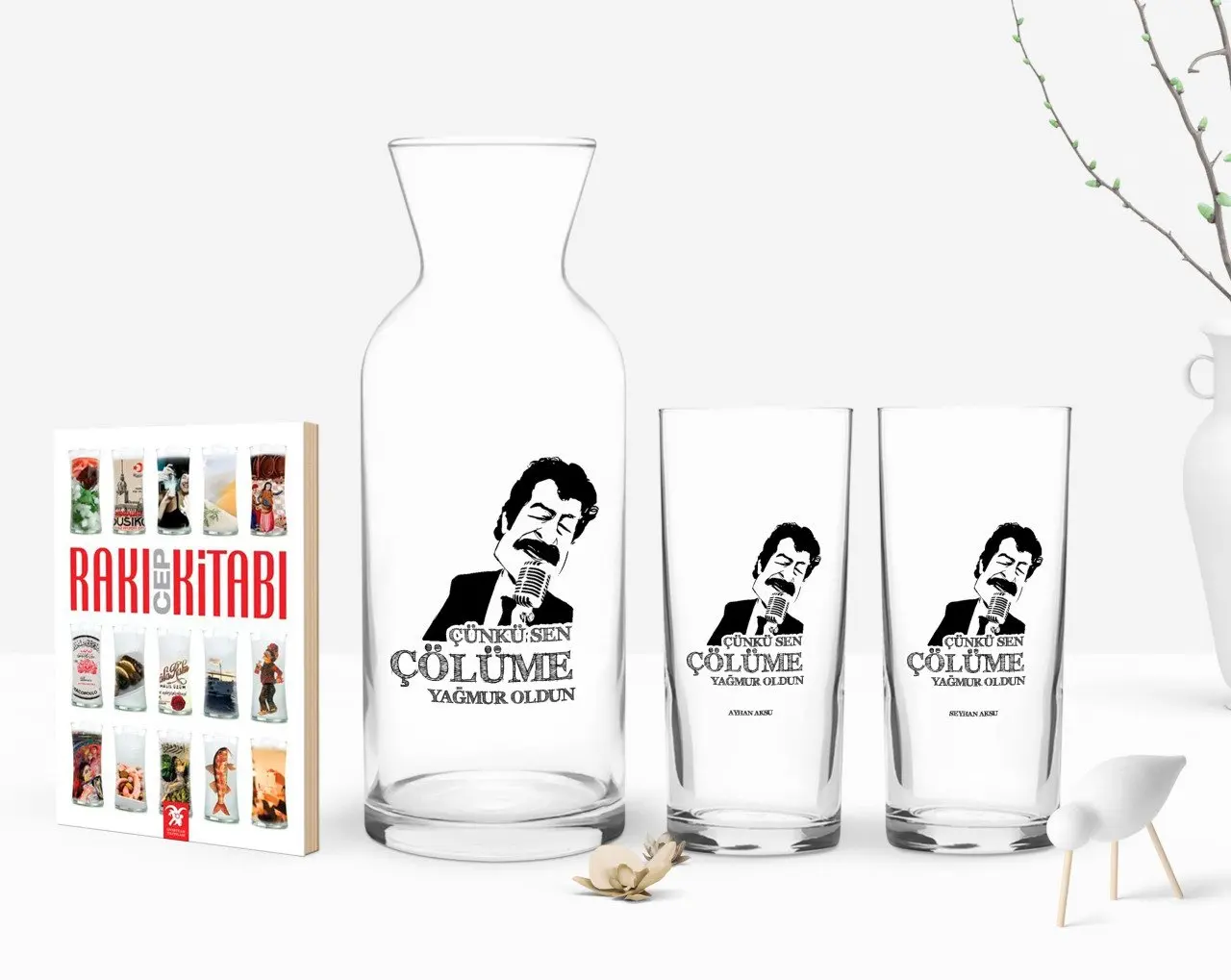 

Персонализированные Цветные принты, потому что вы Çölüme дождь не становится дизайн двойной Arrack чашки графин и карманная книжка подарок Seti-1