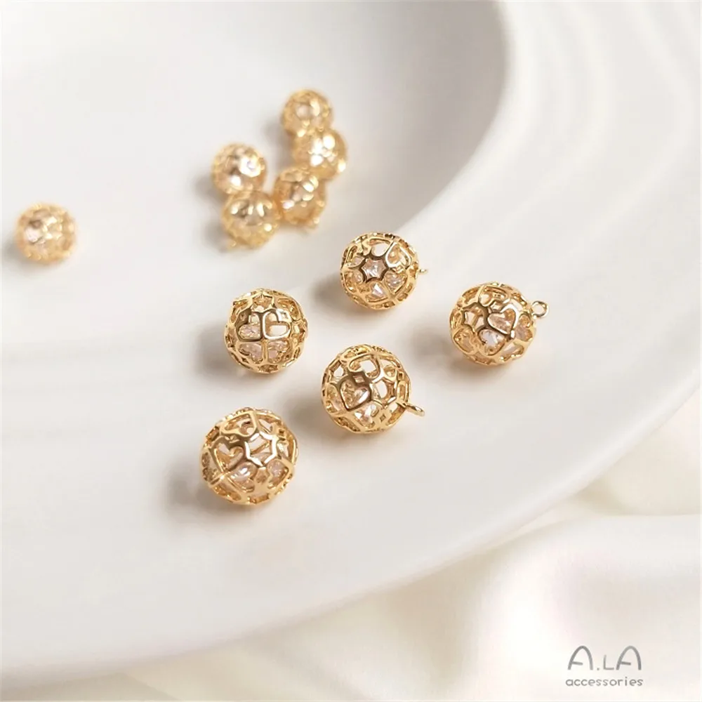 

Bronze 14 K zircon spiritual love four leaf openwork openwork Wormwood pendant DIY bracelet necklace accessories