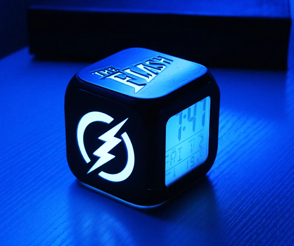 

2021 Marvel Flash Electronic Smart Luminous Timer Wake Up Children's Desktop Alarm Clock Bedroom Decoration