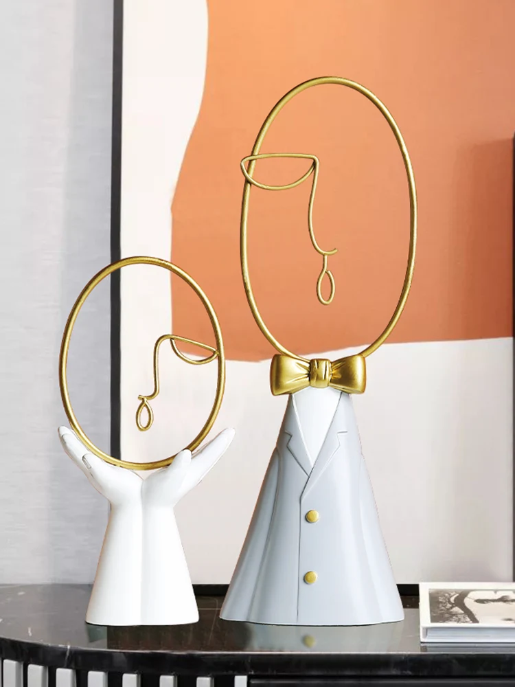 

Simple Abstract Figure Statue Ornaments Resin Portrait Desk Decoration Home Decor Modern Character Alloy Crafts Sculpture