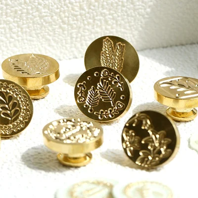 

The flower Wax Seal StampFire Lacquer Seal Head Wedding Greeting Card gifts